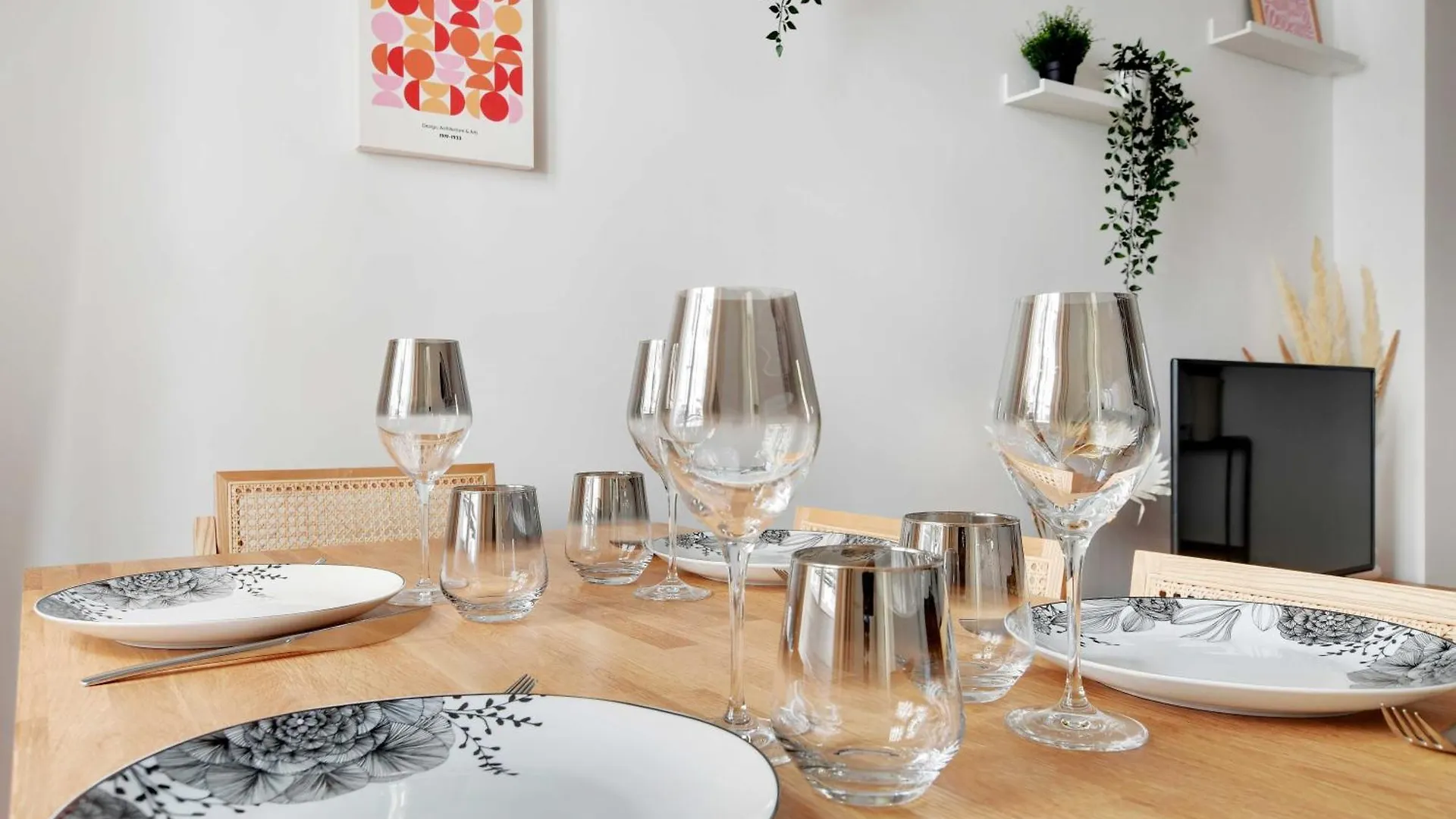 Spacieux Cosy -2br 8p-pl De La Nation Lägenhet