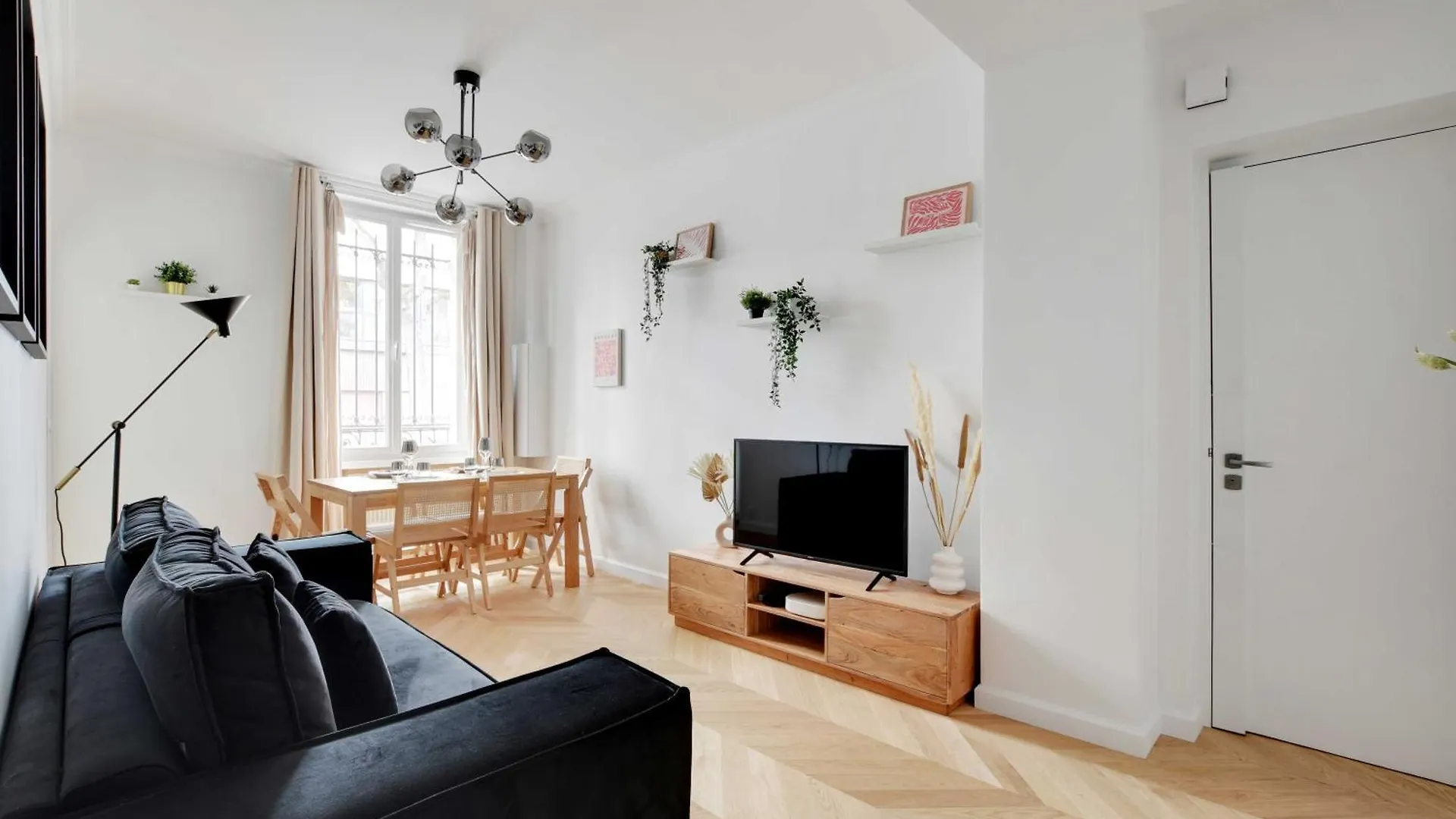 Spacieux Cosy -2br 8p-pl De La Nation